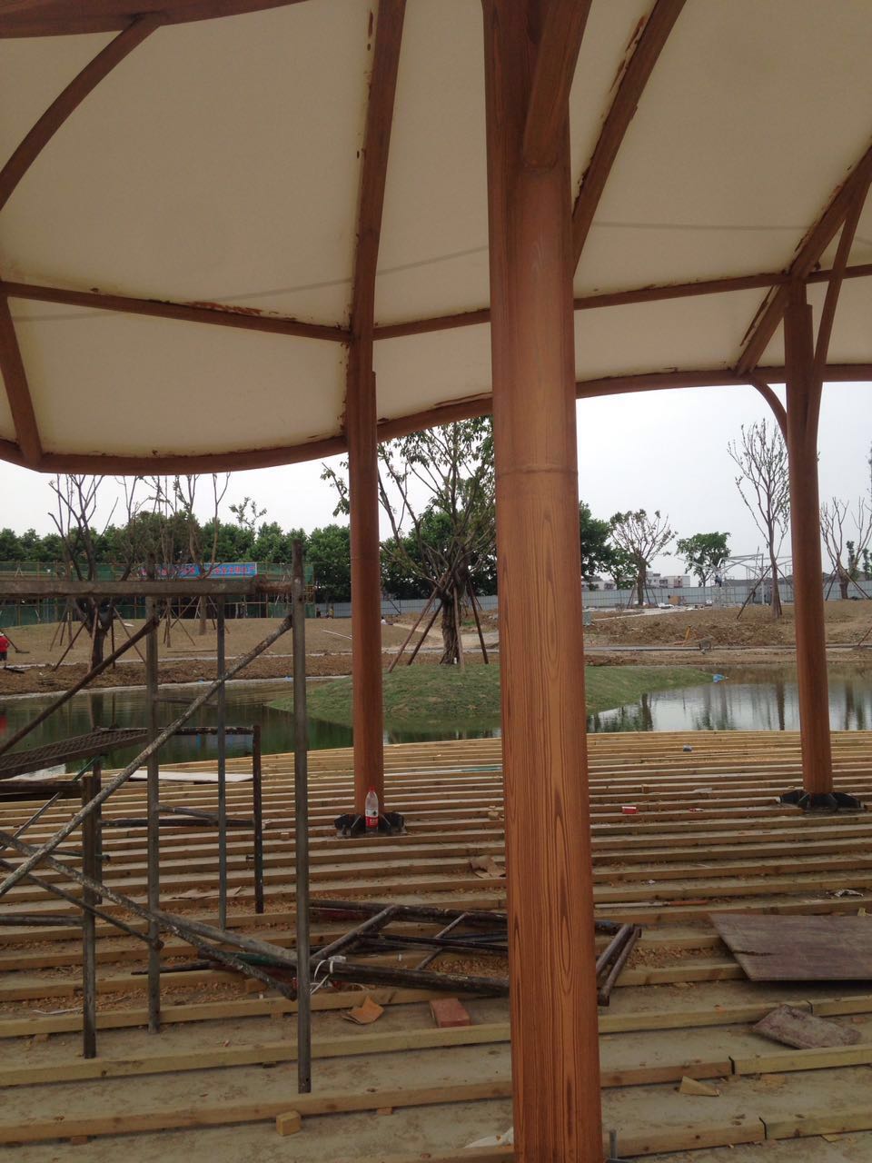 沧州湿地公园凉亭仿木纹项目